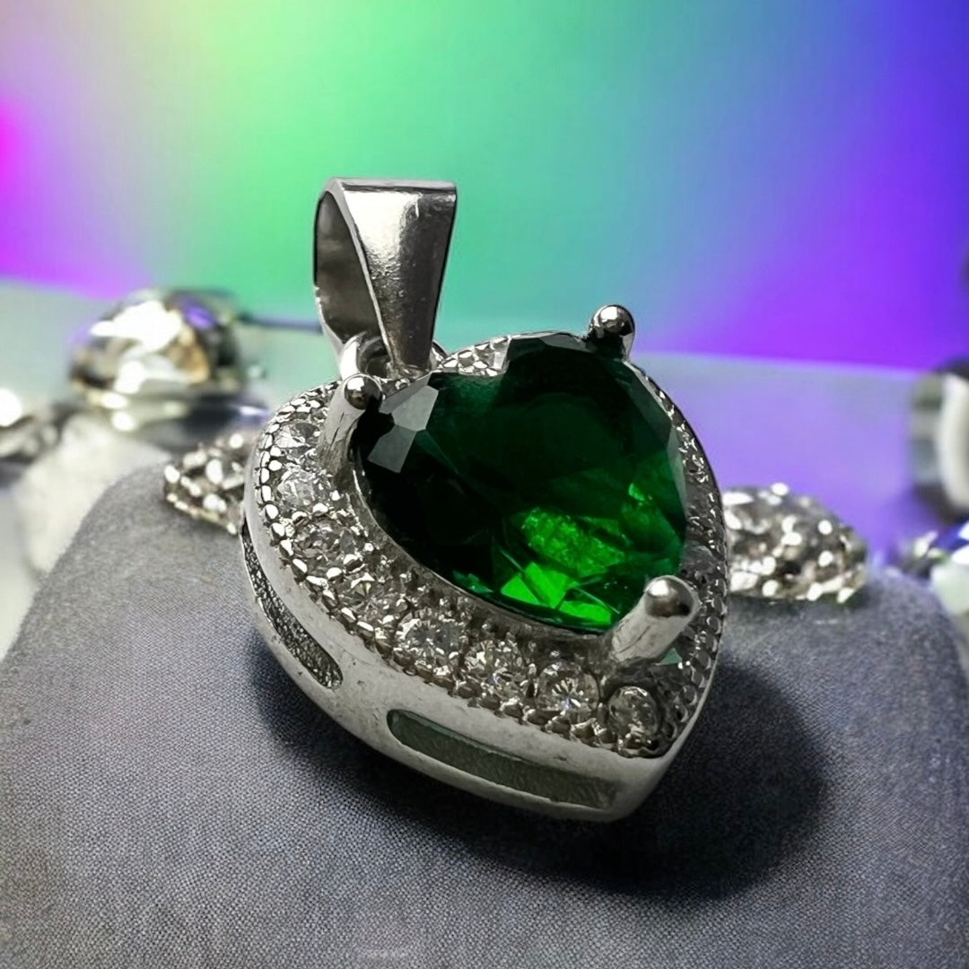 Green Heart Pendant Set