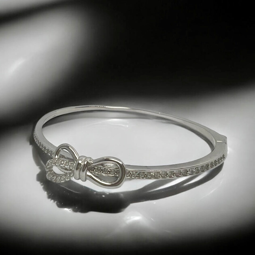 Lumiere Bow Bracelet