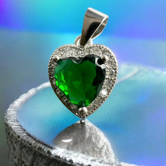 Green Heart Pendant Set