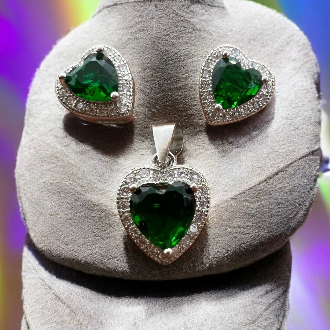 Green Heart Pendant Set