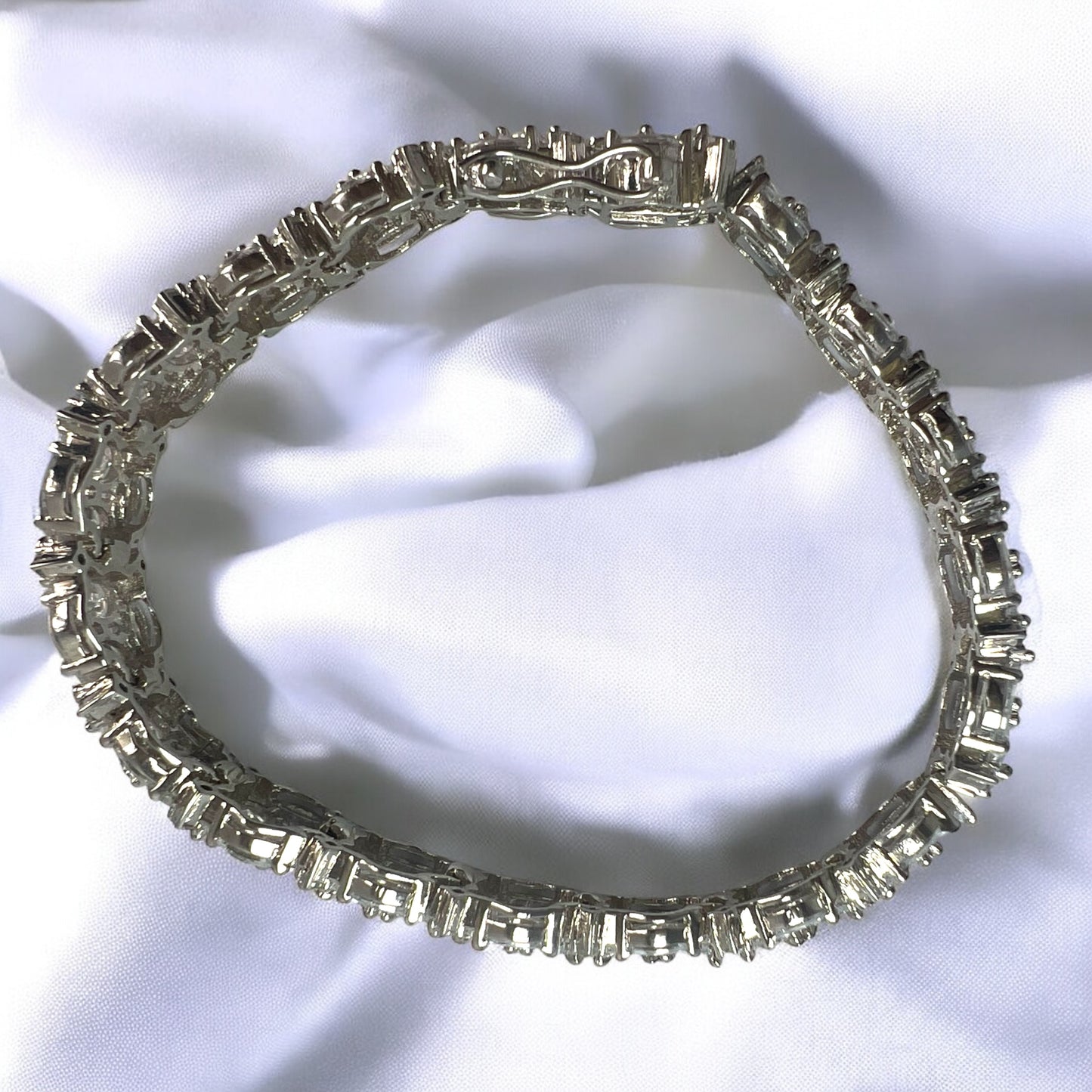 Noorline Bracelet – Twin Sparkle Elegance